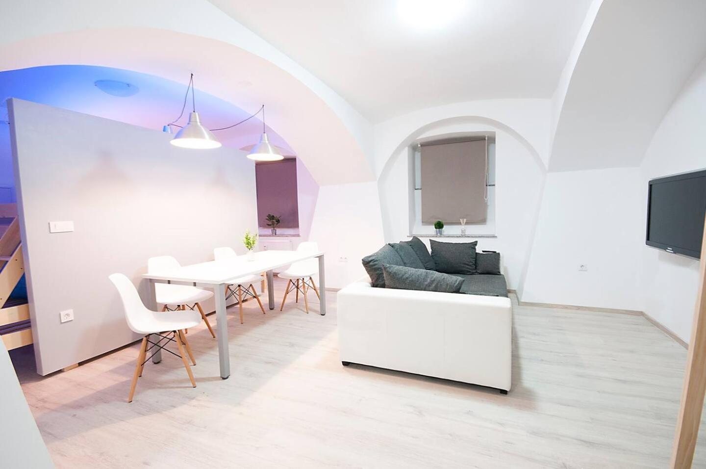 The Maze Apartment Любляна Номер фото