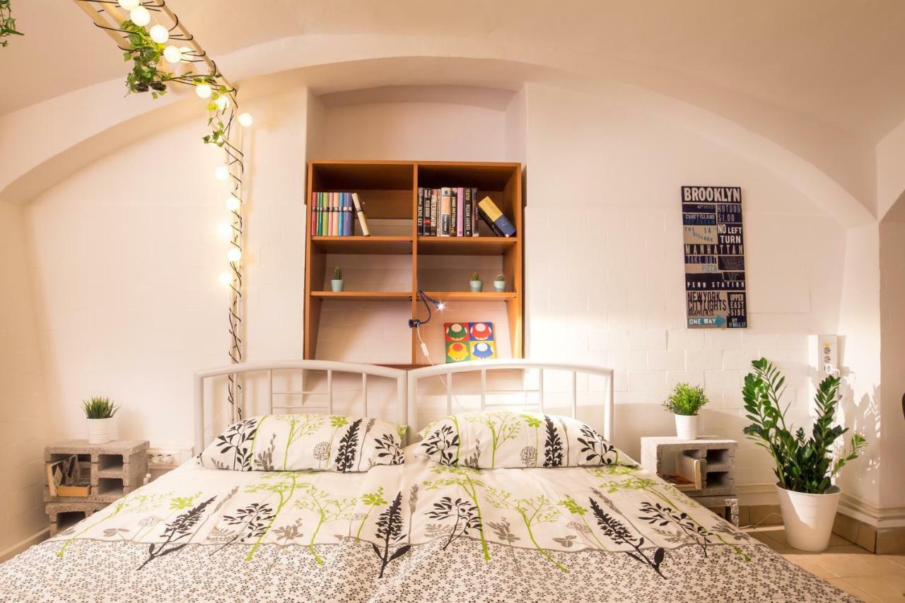 The Maze Apartment Любляна Екстер'єр фото